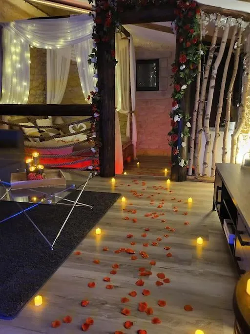 Le Temple De Rose Apartment Anneyron