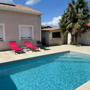 Maison Entière 4 Lits 8 Pl Avec Jacuzzi Proche Du Facteur Cheval Couette-café